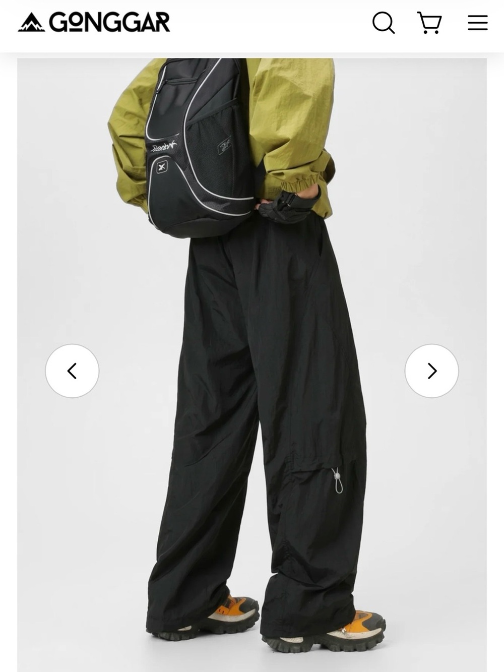 Gonggar Women's Black Wide-Leg Cargo Pants - Picture 4 of 6